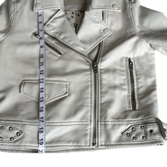 BlankNYC Never Too Much Cream
Moto Jacket Size Small - Picture 7 of 10
